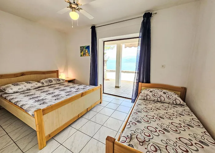 Octopus-5 By Interhome Apartment