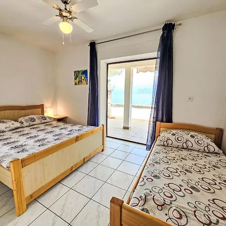 Octopus-5 By Interhome Apartament